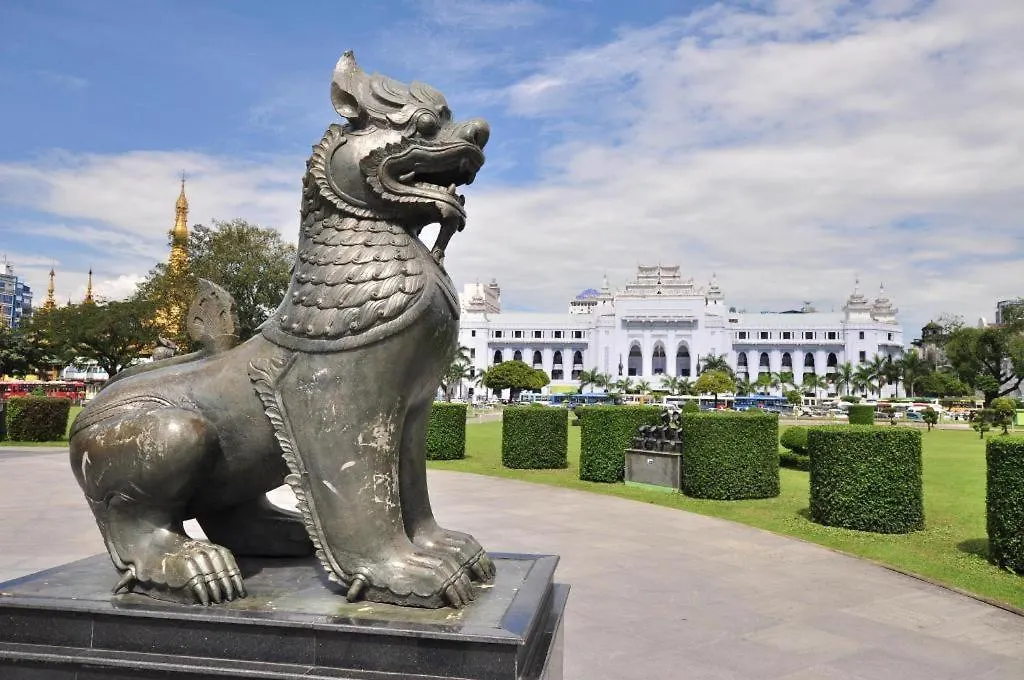 ***  Sanctuary Hotel Yangon Myanmar